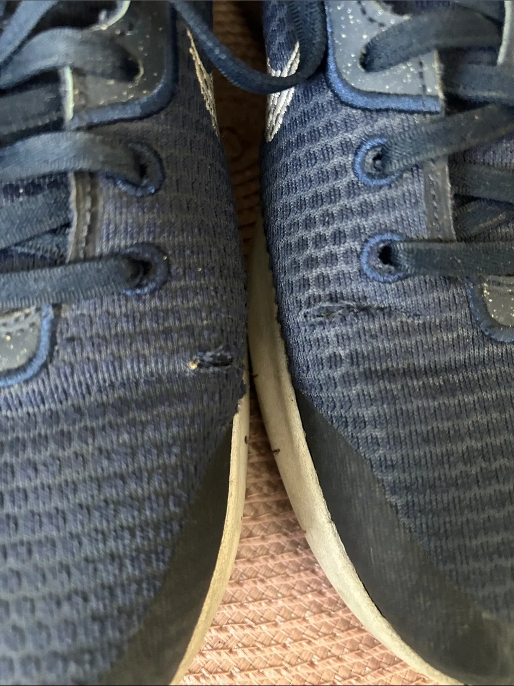 Nike man shoes Navy and White Athletic Running Shoes